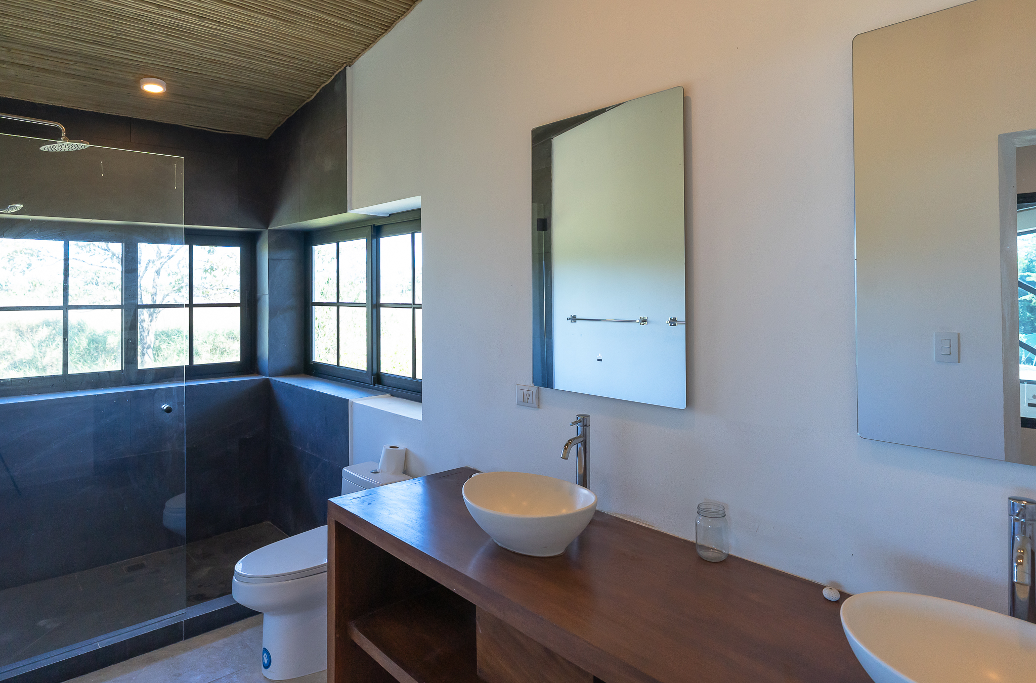 5 bed Single Family Homes For Sale in Santa Teresa, Puntarenas - thumb 13