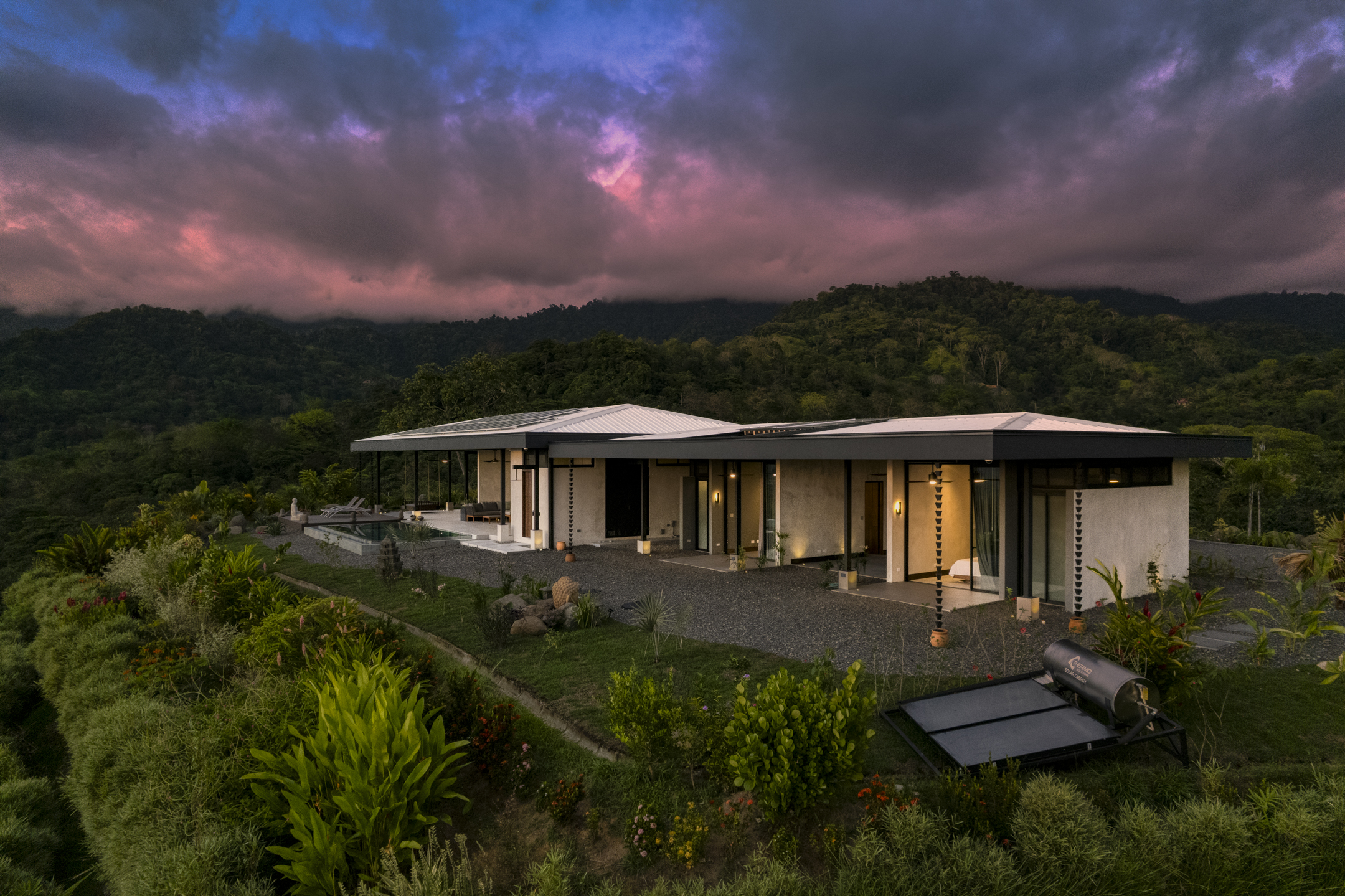 4 bed Single Family Homes For Sale in Ojochal, Puntarenas - thumb 27