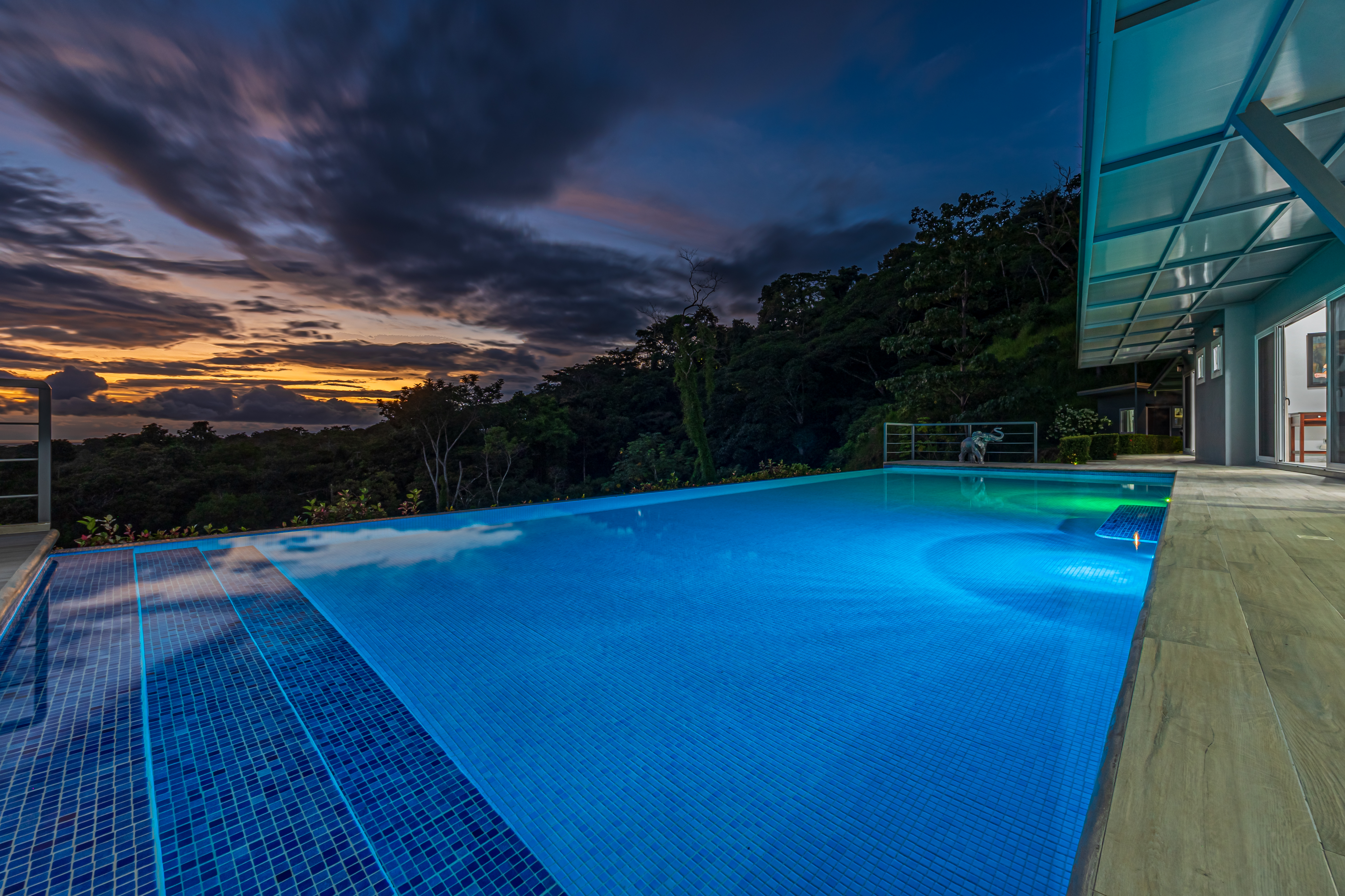 5 bed Single Family Homes For Sale in Uvita, Puntarenas - thumb 3