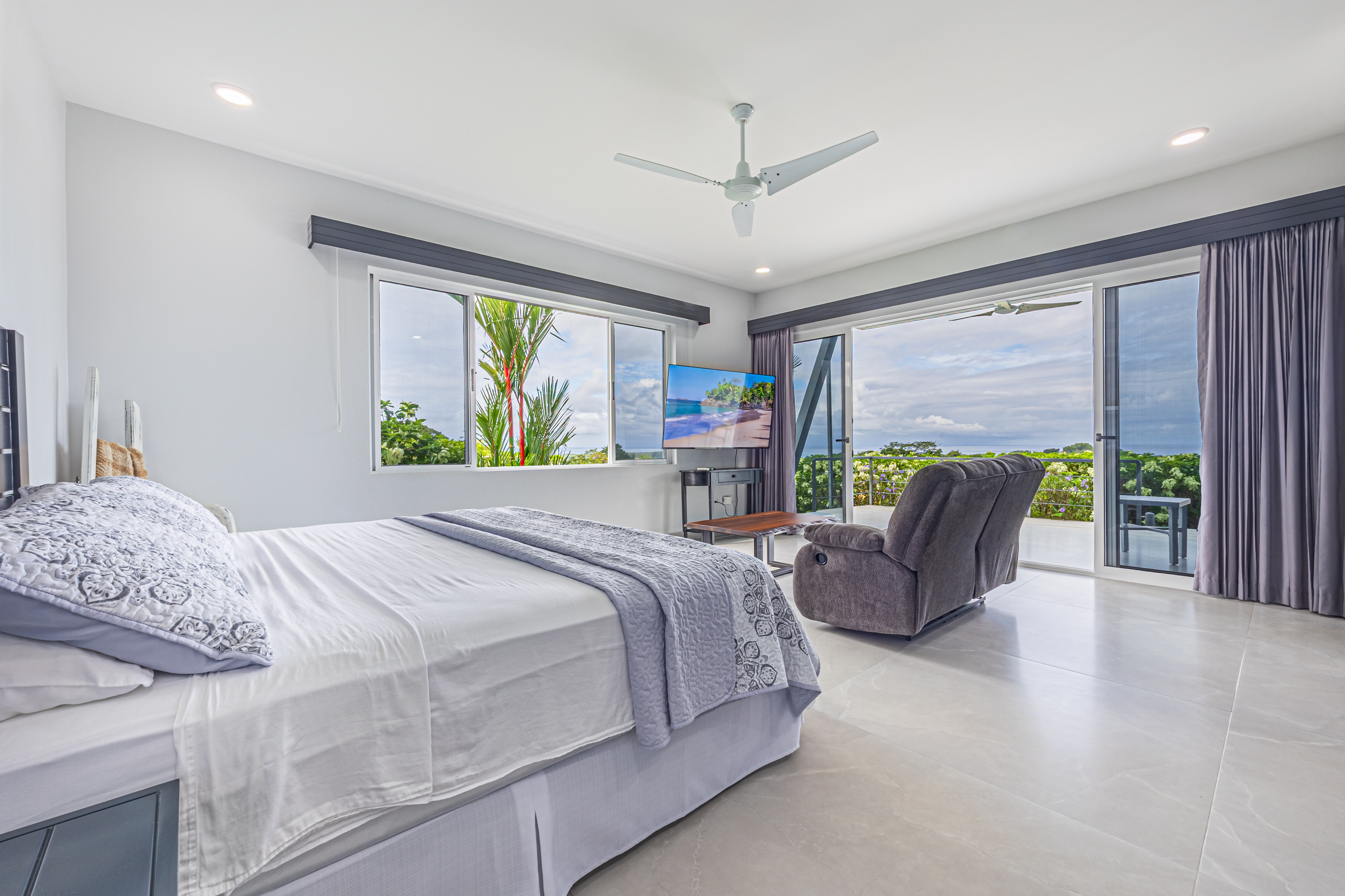 5 bed Single Family Homes For Sale in Uvita, Puntarenas - thumb 25