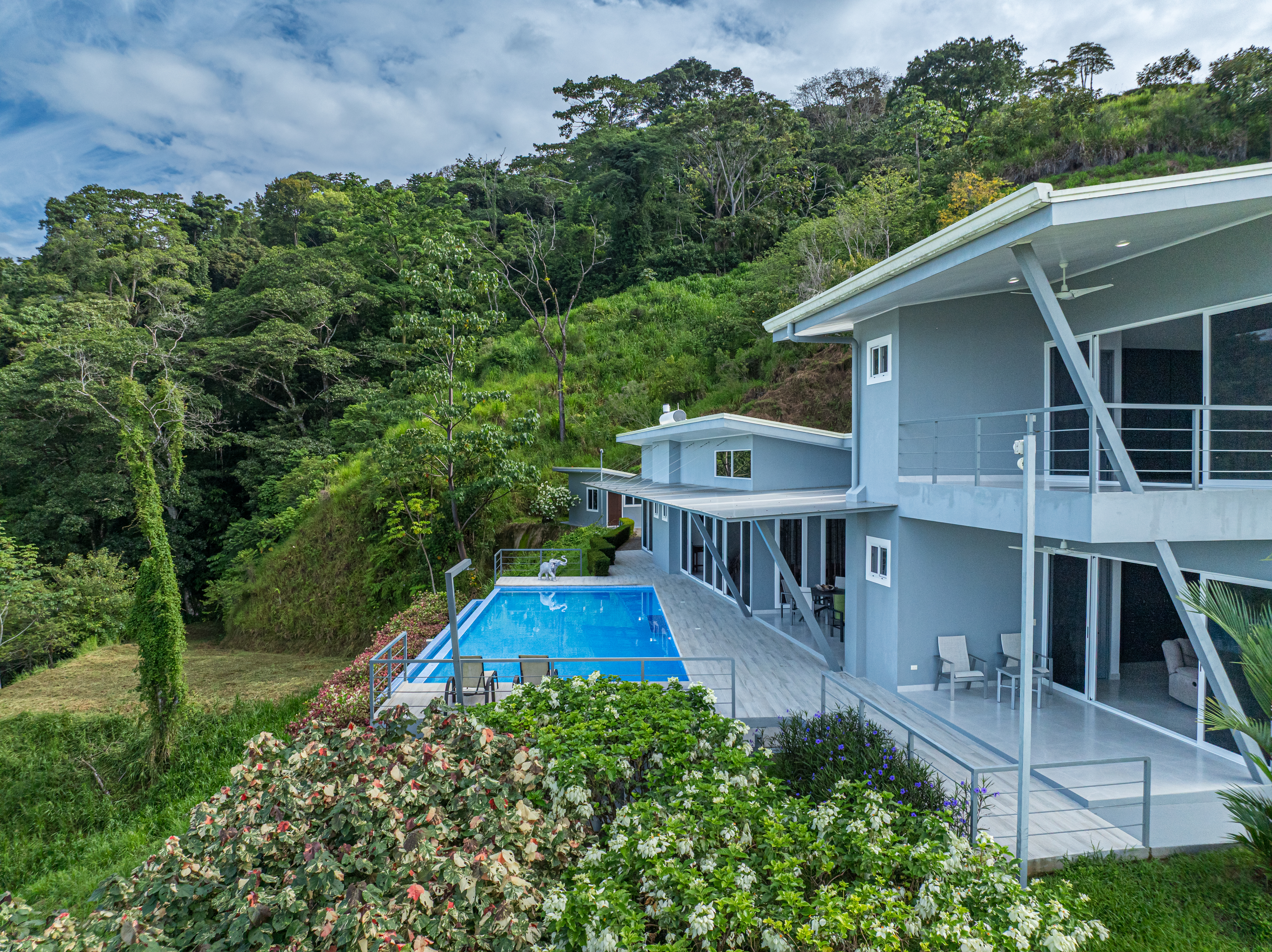 5 bed Single Family Homes For Sale in Uvita, Puntarenas - thumb 2