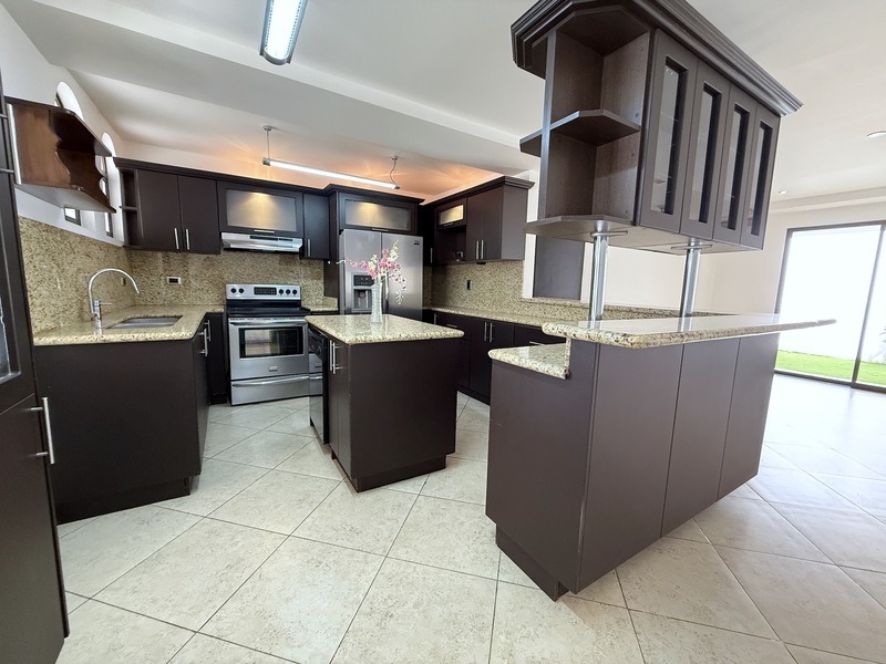 3 bed Single Family Homes For Rent in Pozos, San Jose - 1