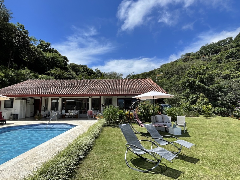 6 bed Single Family Homes For Sale in Atenas, Alajuela - 1