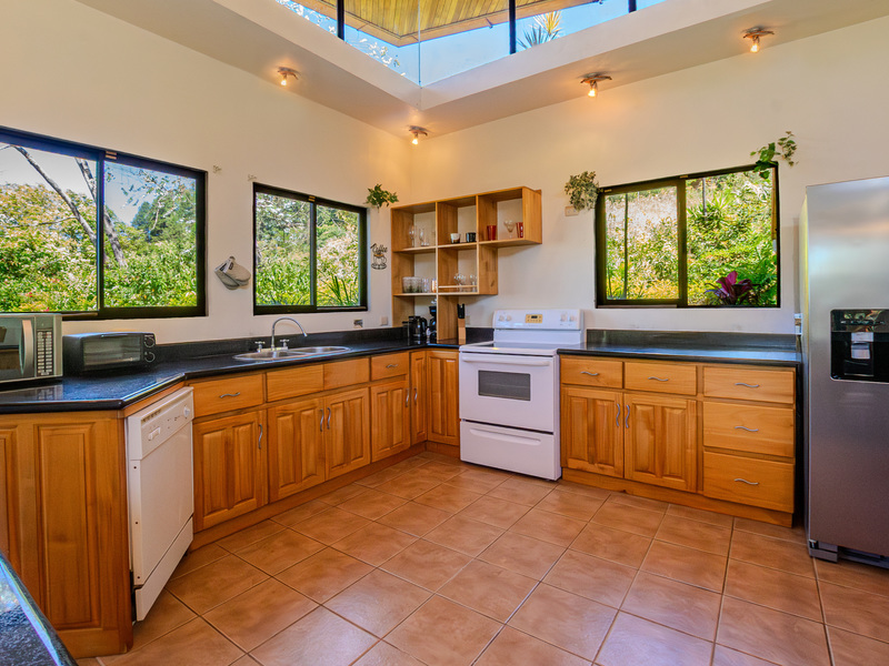 2 bed Single Family Homes For Sale in Grecia, Alajuela - hero 8
