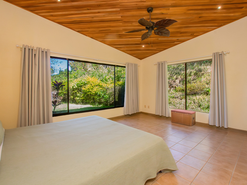 2 bed Single Family Homes For Sale in Grecia, Alajuela - hero 9