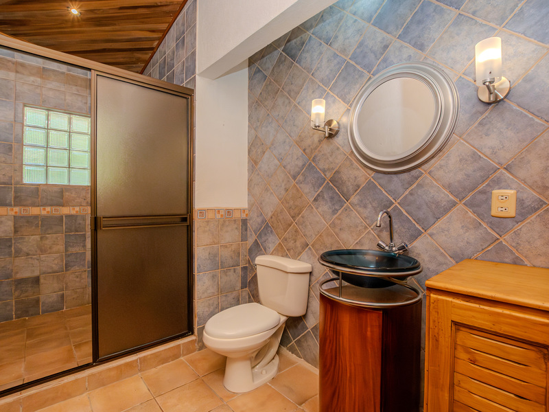 2 bed Single Family Homes For Sale in Grecia, Alajuela - hero 12