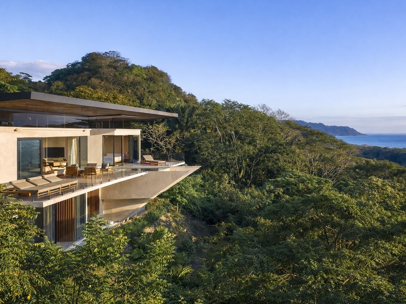 6 bed Single Family Homes For Sale in Santa Teresa, Puntarenas - 1