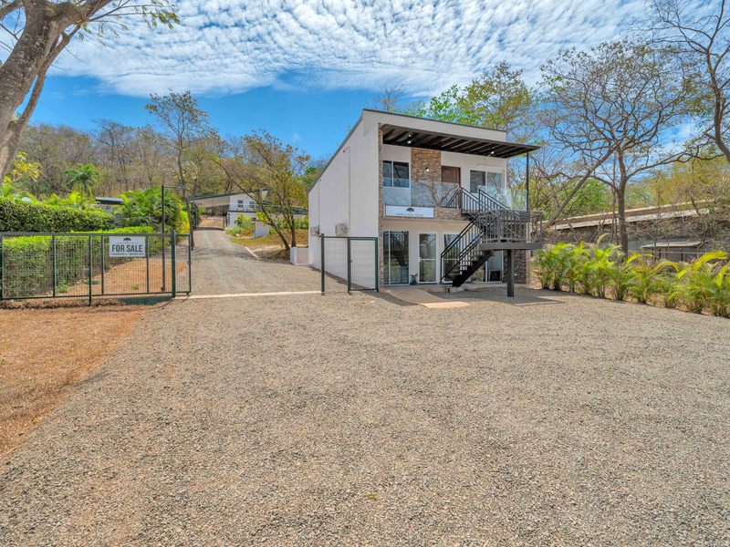5 bed Single Family Homes For Sale in Tamarindo, Guanacaste - hero 17