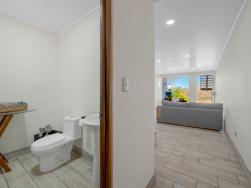 5 bed Single Family Homes For Sale in Tamarindo, Guanacaste - hero 25