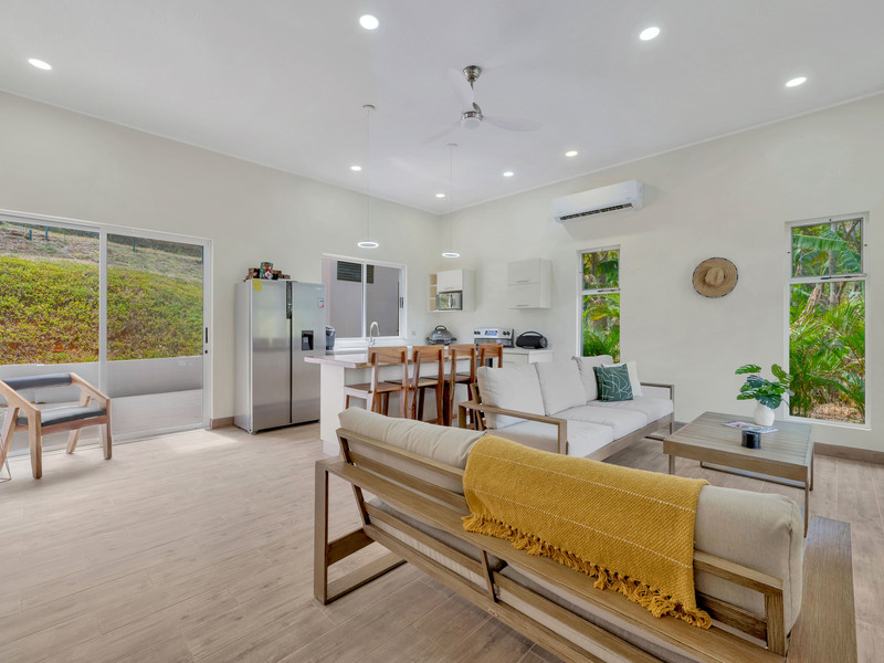 5 bed Single Family Homes For Sale in Tamarindo, Guanacaste - hero 3