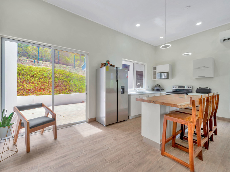 5 bed Single Family Homes For Sale in Tamarindo, Guanacaste - hero 5