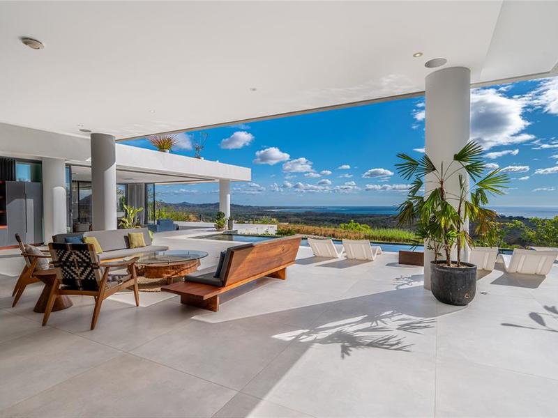 4 bed Single Family Homes For Sale in Playa Grande, Guanacaste - hero 3