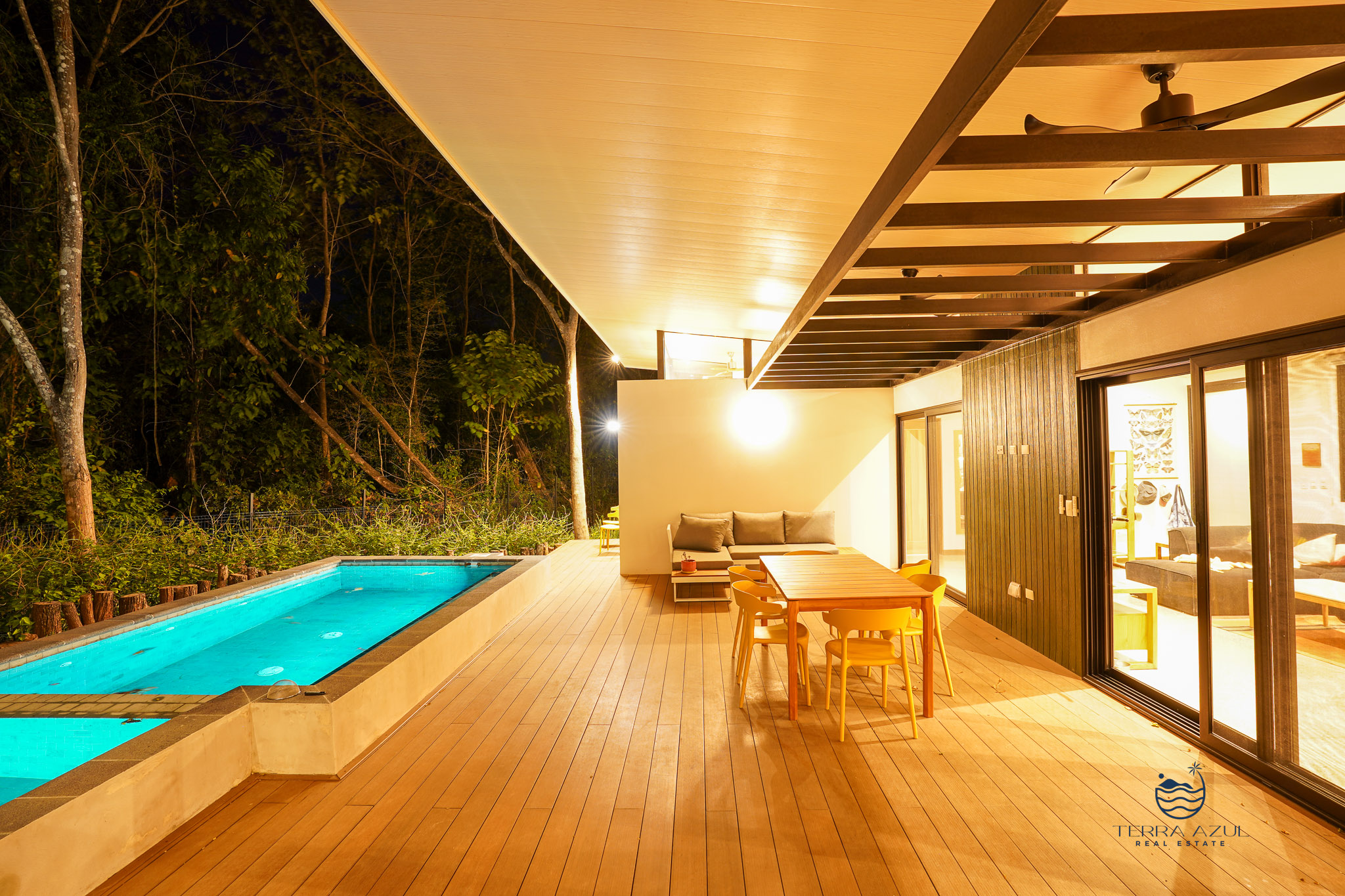 11 bed Single Family Homes For Sale in Playa Grande, Guanacaste - thumb 4