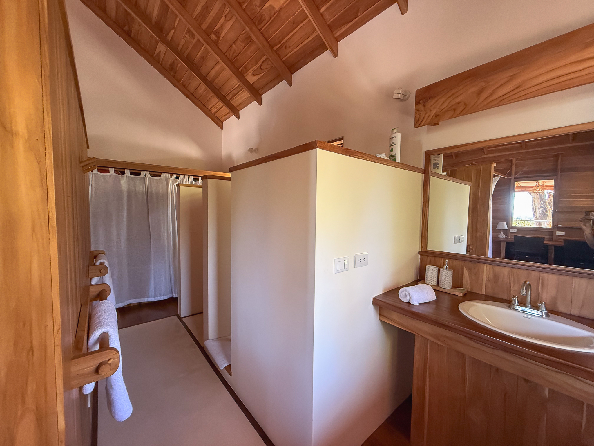 3 bed Single Family Homes For Sale in Manzanillo, Puntarenas - thumb 13