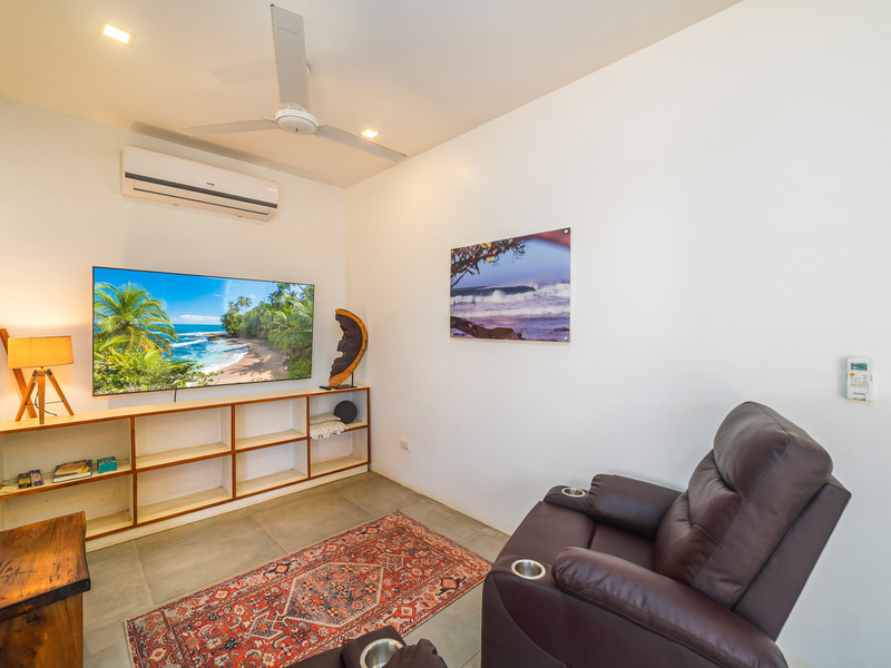2 bed Single Family Homes For Sale in Playa Negra, Guanacaste - hero 4