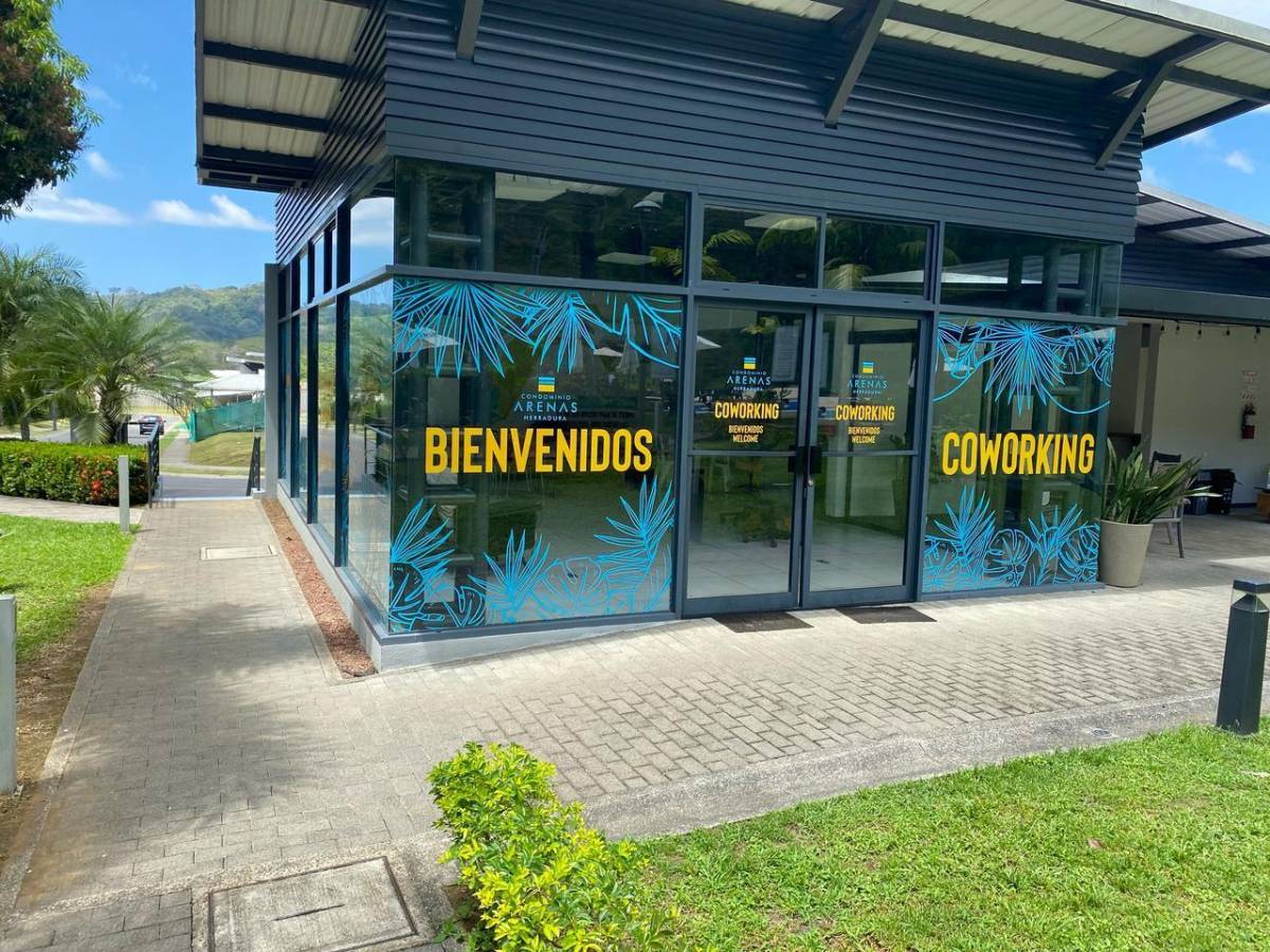 3 bed Single Family Homes For Sale in Herradura, Puntarenas - thumb 13