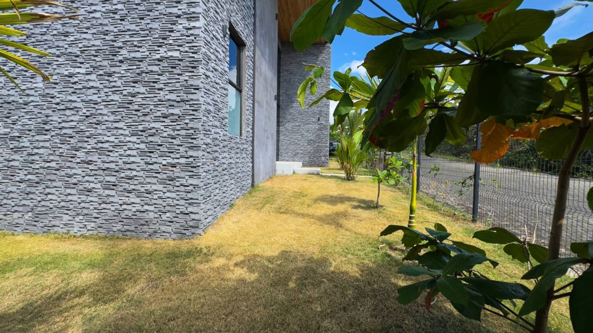 4 bed Single Family Homes For Sale in Playa Hermosa, Puntarenas - thumb 29