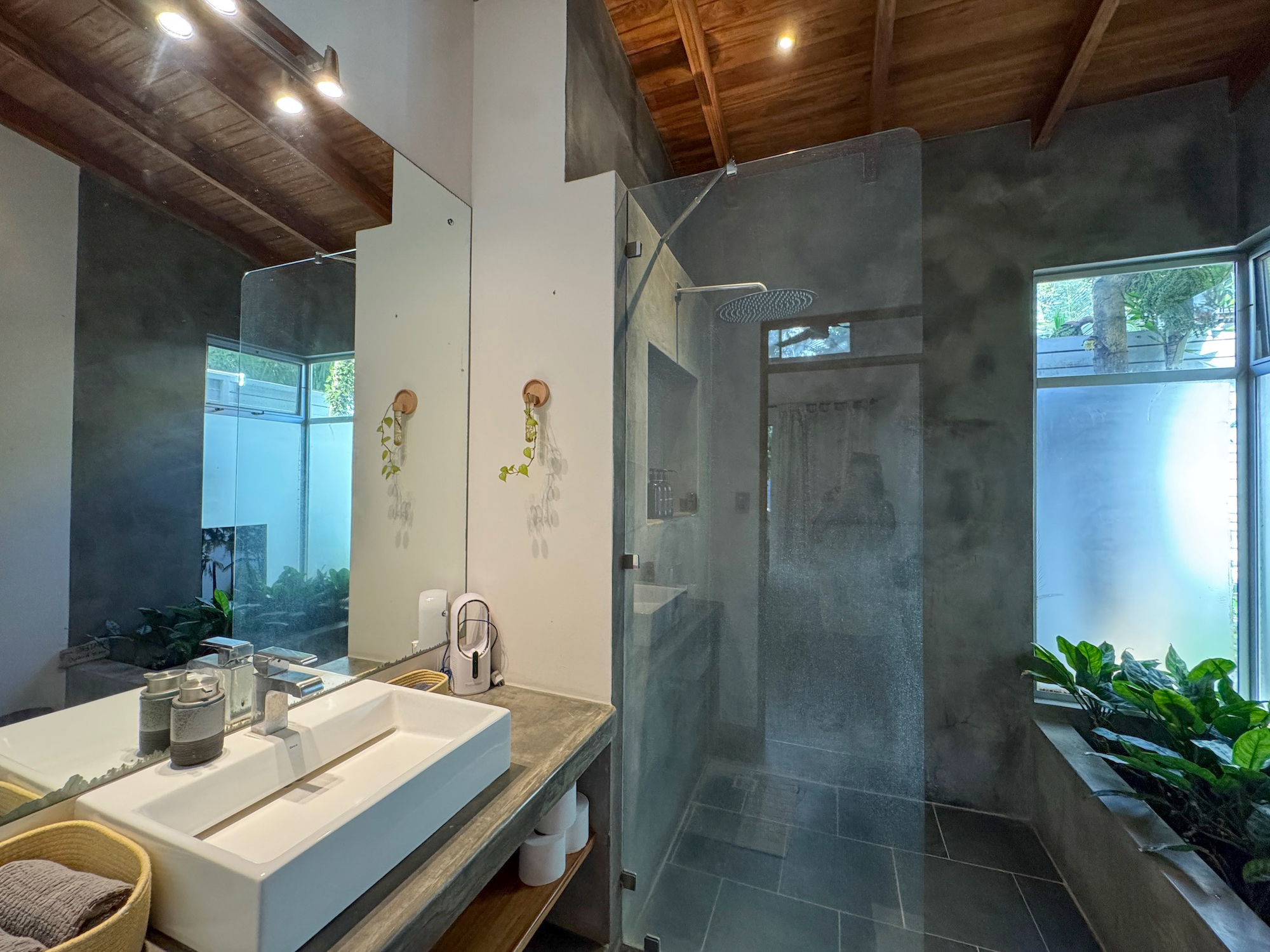 2 bed Single Family Homes For Sale in Santa Teresa, Puntarenas - thumb 21