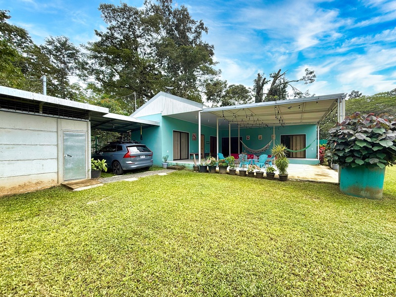 3 bed Single Family Homes For Sale in Cahuita, Limón - hero 2