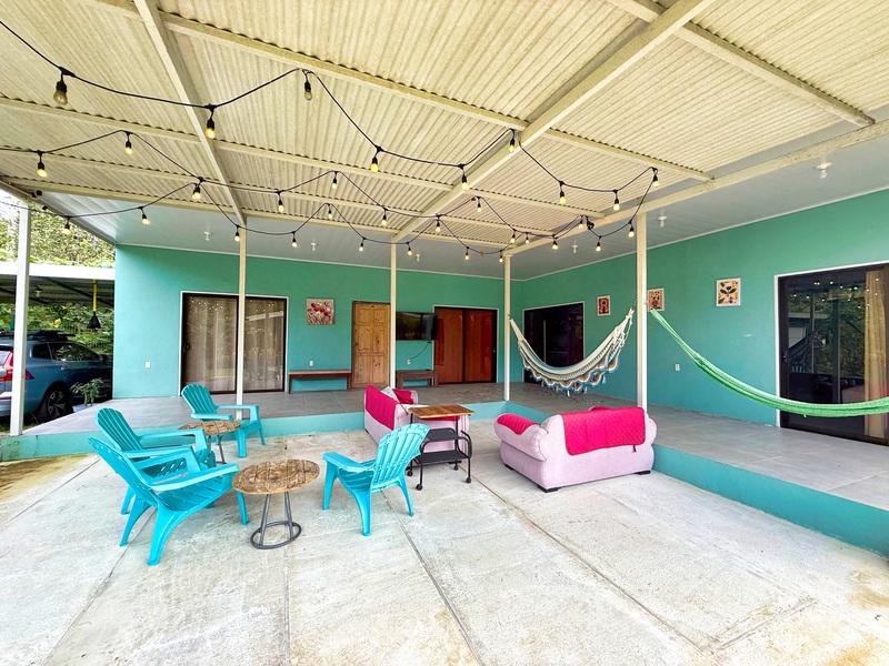 3 bed Single Family Homes For Sale in Cahuita, Limón - hero 5