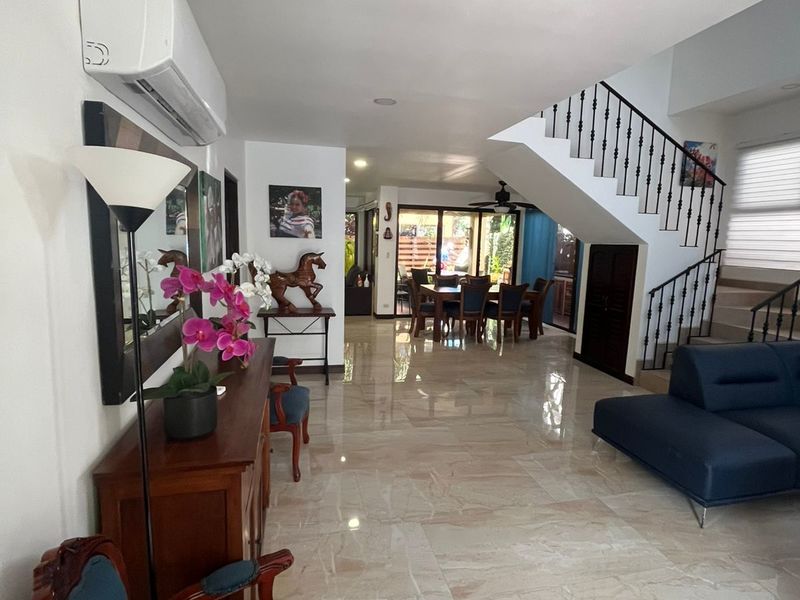 4 bed Single Family Homes For Sale in Jaco, Puntarenas - hero 2