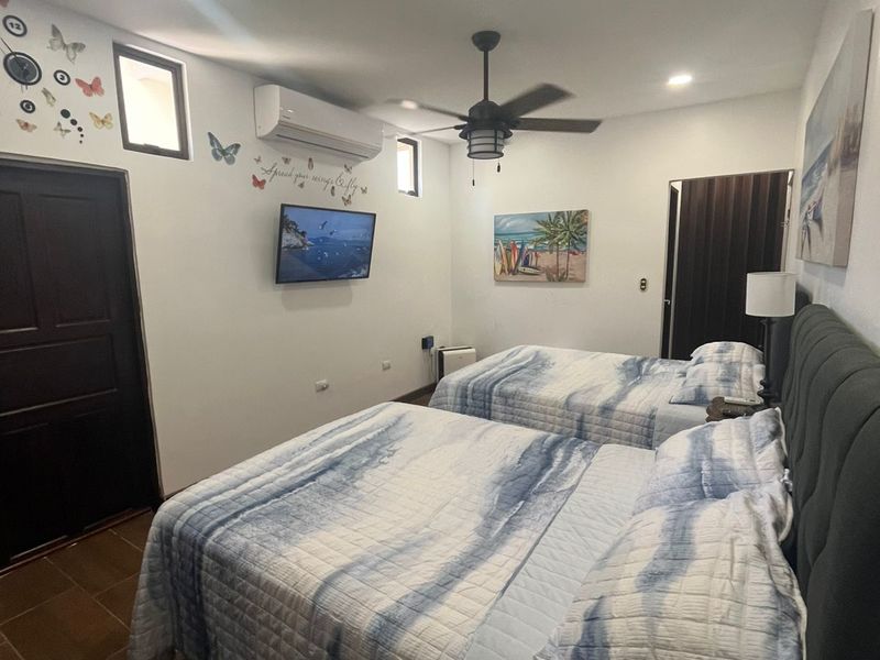 4 bed Single Family Homes For Sale in Jaco, Puntarenas - hero 10
