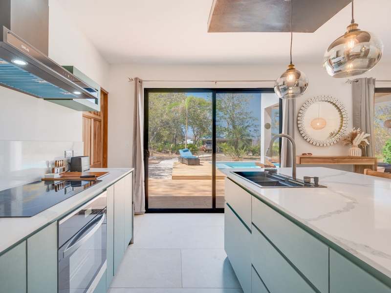 7 bed Business For Sale in Playa Grande, Guanacaste - hero 4