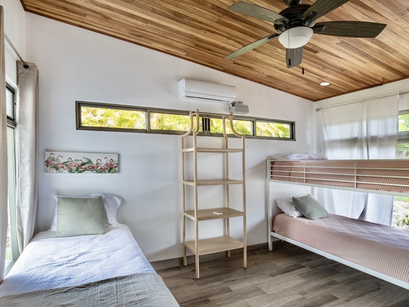 3 bed Single Family Homes For Sale in Ojochal, Puntarenas - hero 7