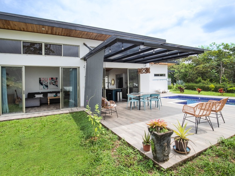 3 bed Single Family Homes For Sale in Ojochal, Puntarenas - hero 2