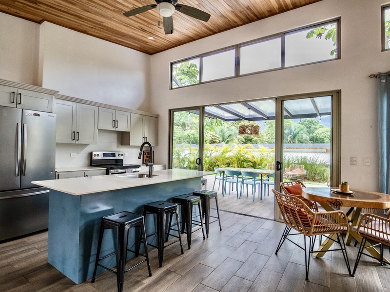 3 bed Single Family Homes For Sale in Ojochal, Puntarenas - hero 4