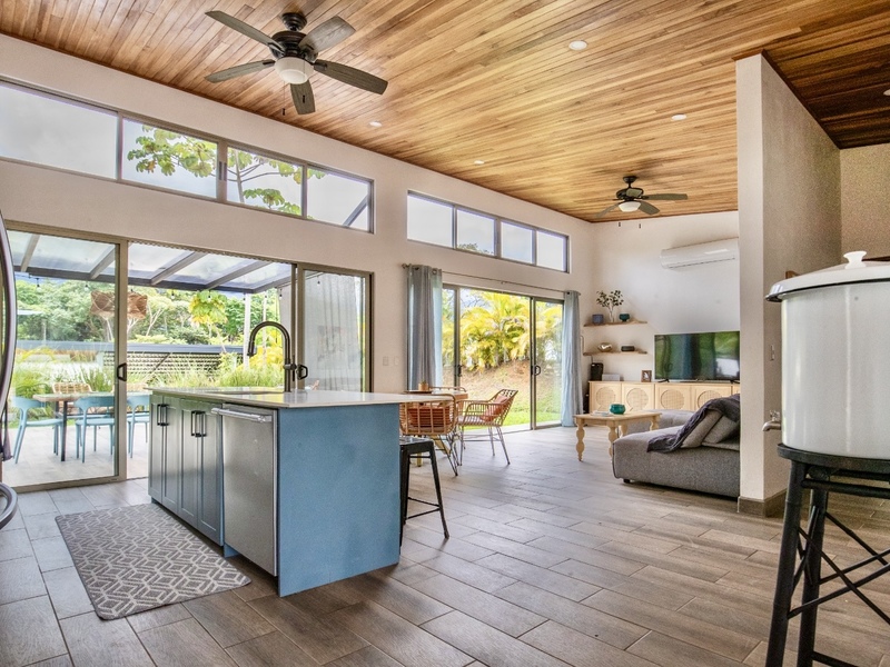 3 bed Single Family Homes For Sale in Ojochal, Puntarenas - hero 9