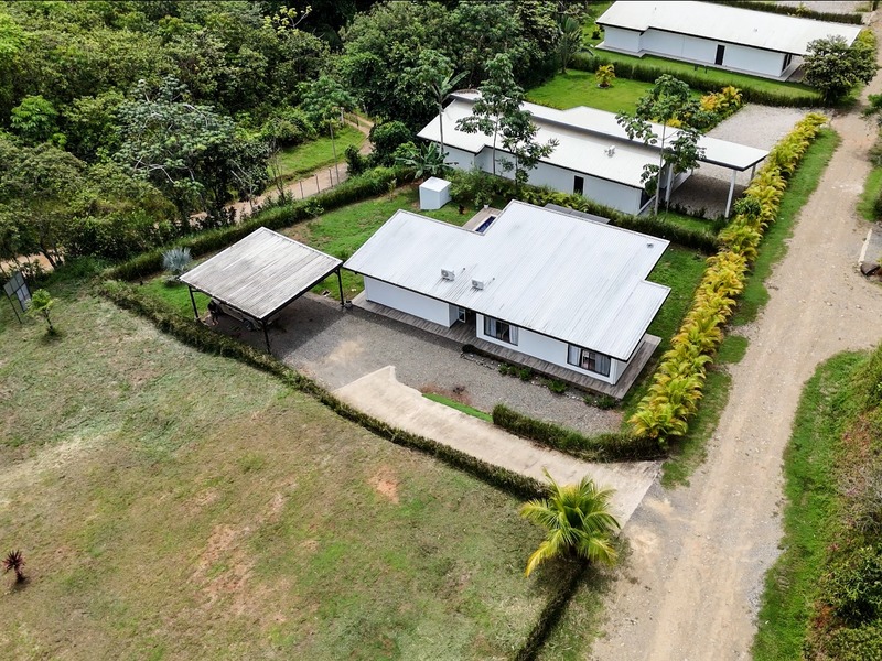 3 bed Single Family Homes For Sale in Ojochal, Puntarenas - hero 5