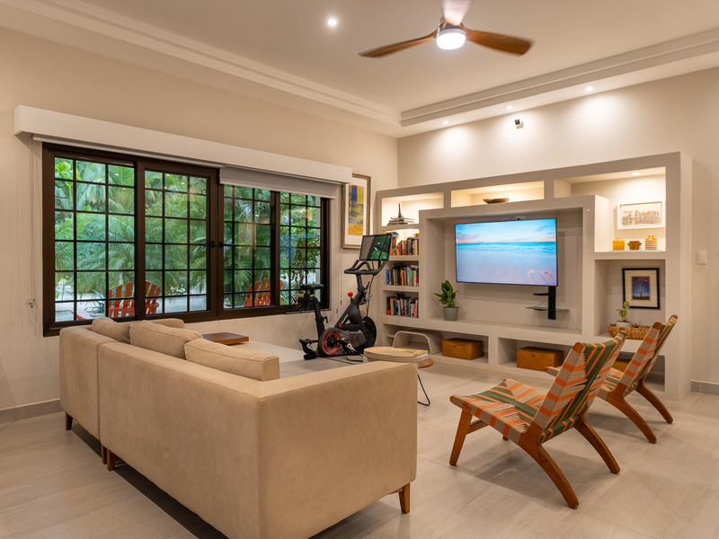 5 bed Single Family Homes For Sale in Tamarindo, Guanacaste - hero 3