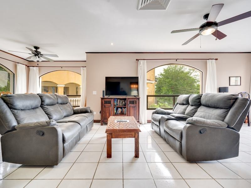 1 bed Condo For Sale in Playa Flamingo, Guanacaste - hero 2