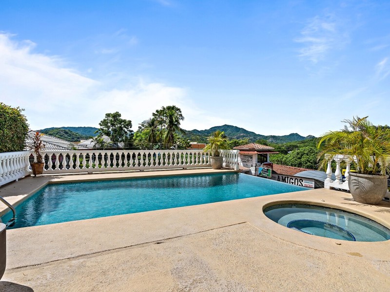 1 bed Condo For Sale in Playa Flamingo, Guanacaste - hero 18