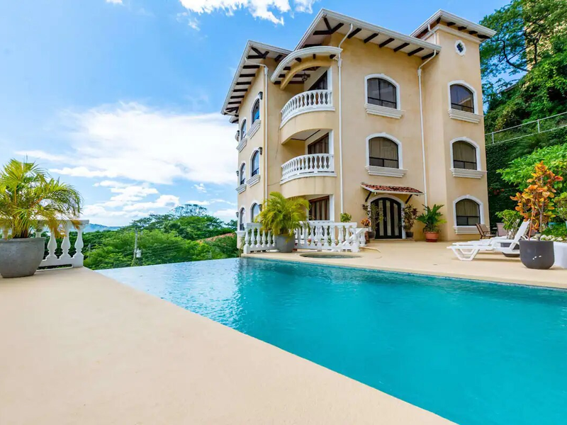 1 bed Condo For Sale in Playa Flamingo, Guanacaste - hero 20