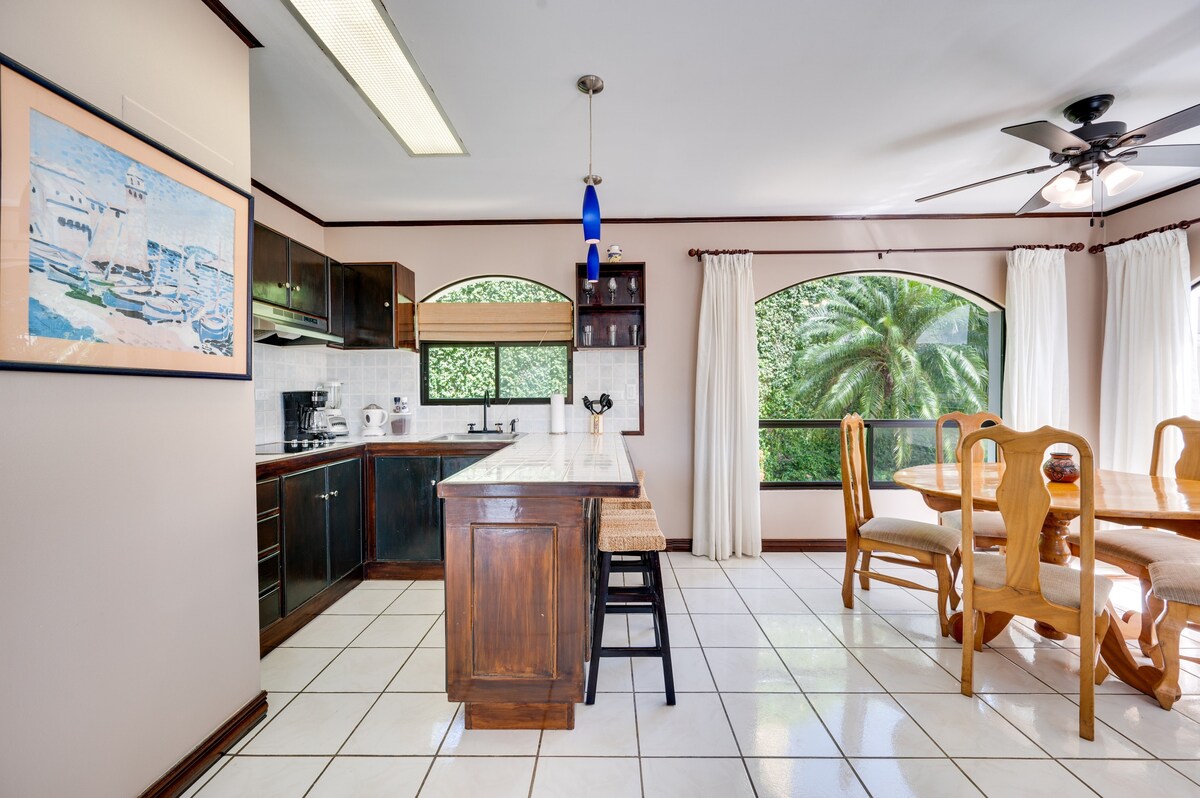 1 bed Condo For Sale in Playa Flamingo, Guanacaste - thumb 6