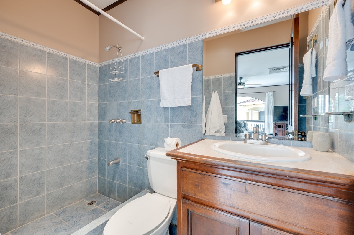 1 bed Condo For Sale in Playa Flamingo, Guanacaste - thumb 10