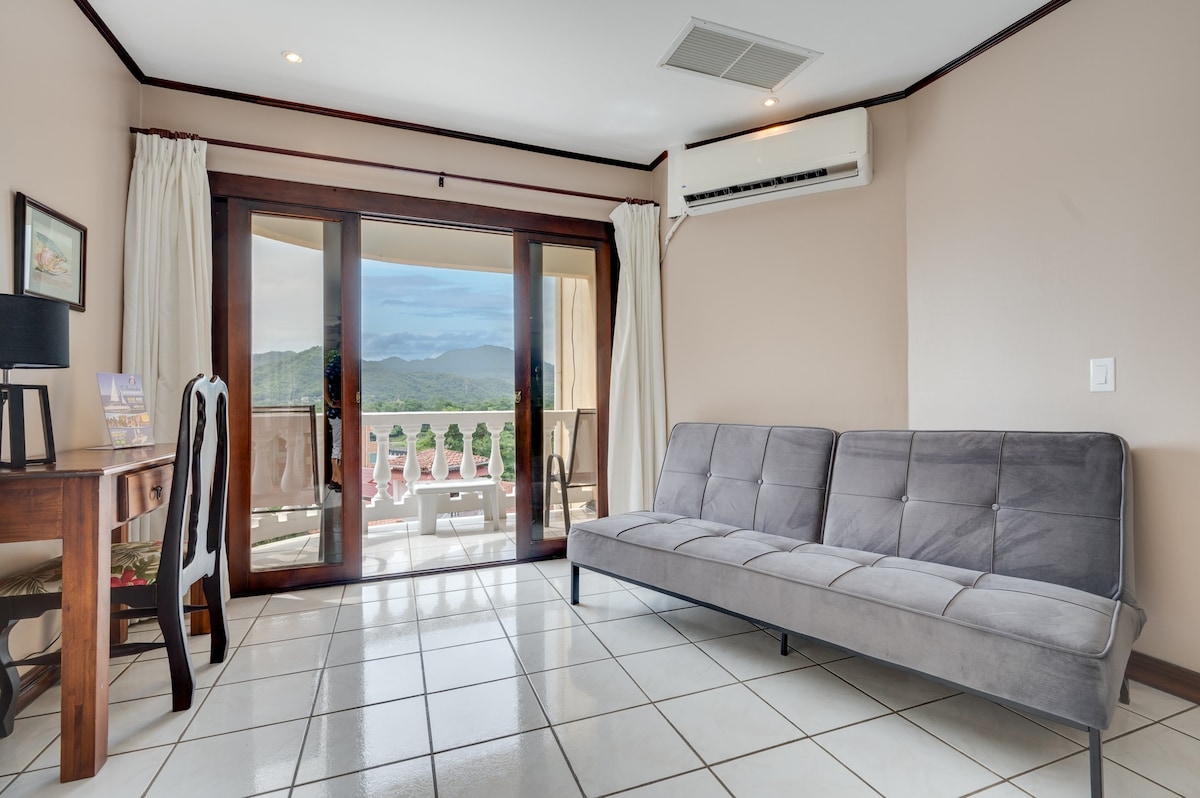 1 bed Condo For Sale in Playa Flamingo, Guanacaste - thumb 11