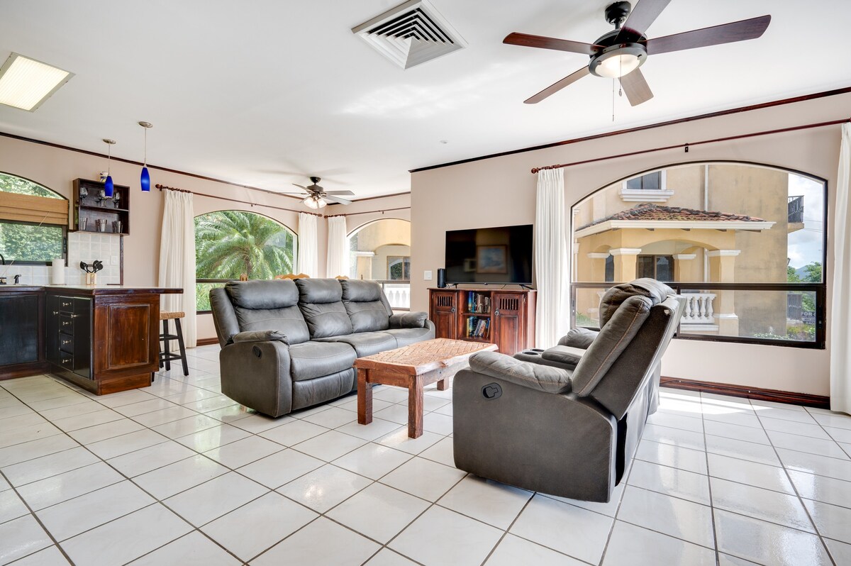1 bed Condo For Sale in Playa Flamingo, Guanacaste - thumb 7