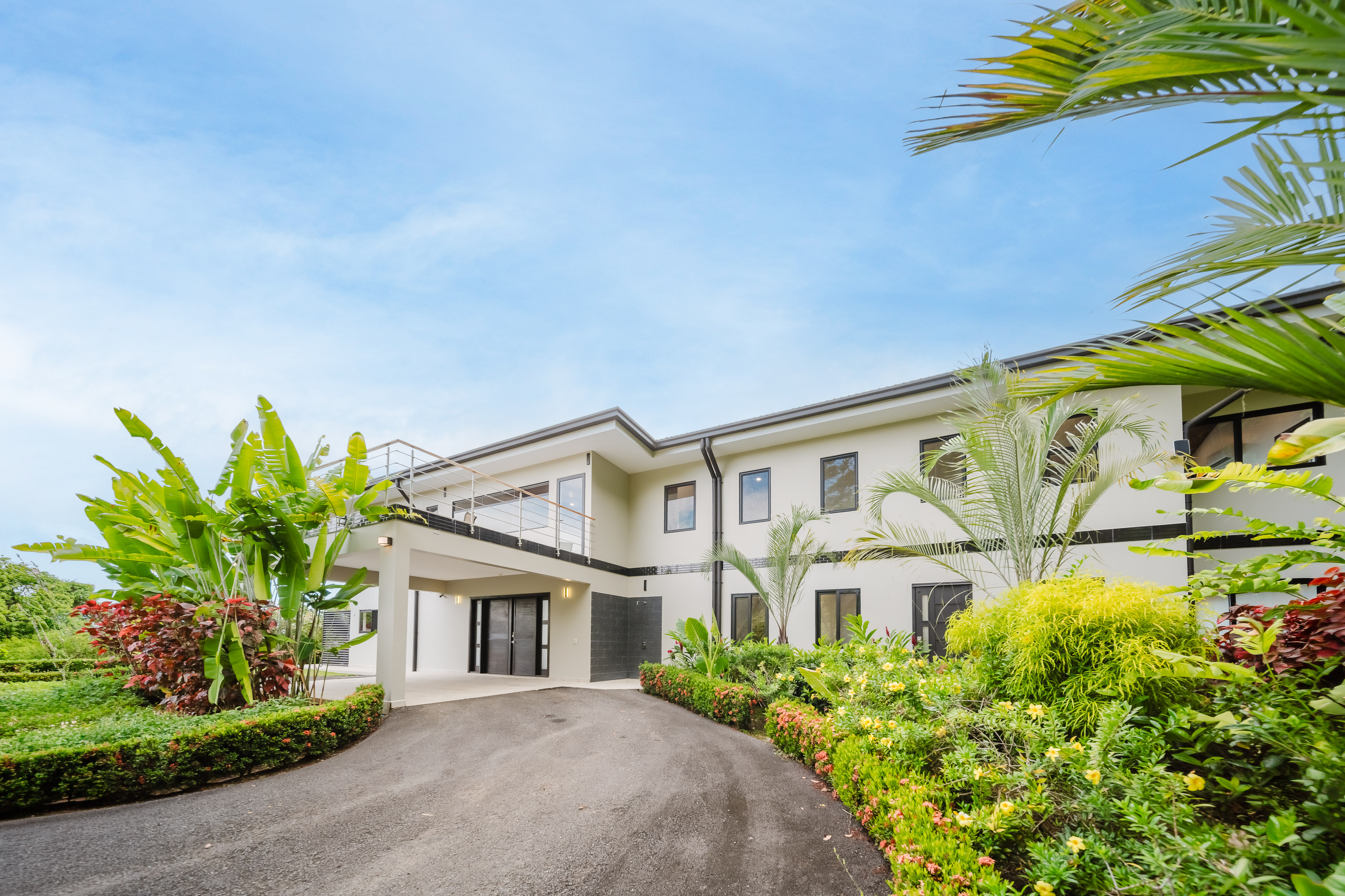 5 bed Single Family Homes For Sale in Dominical, Puntarenas - thumb 4