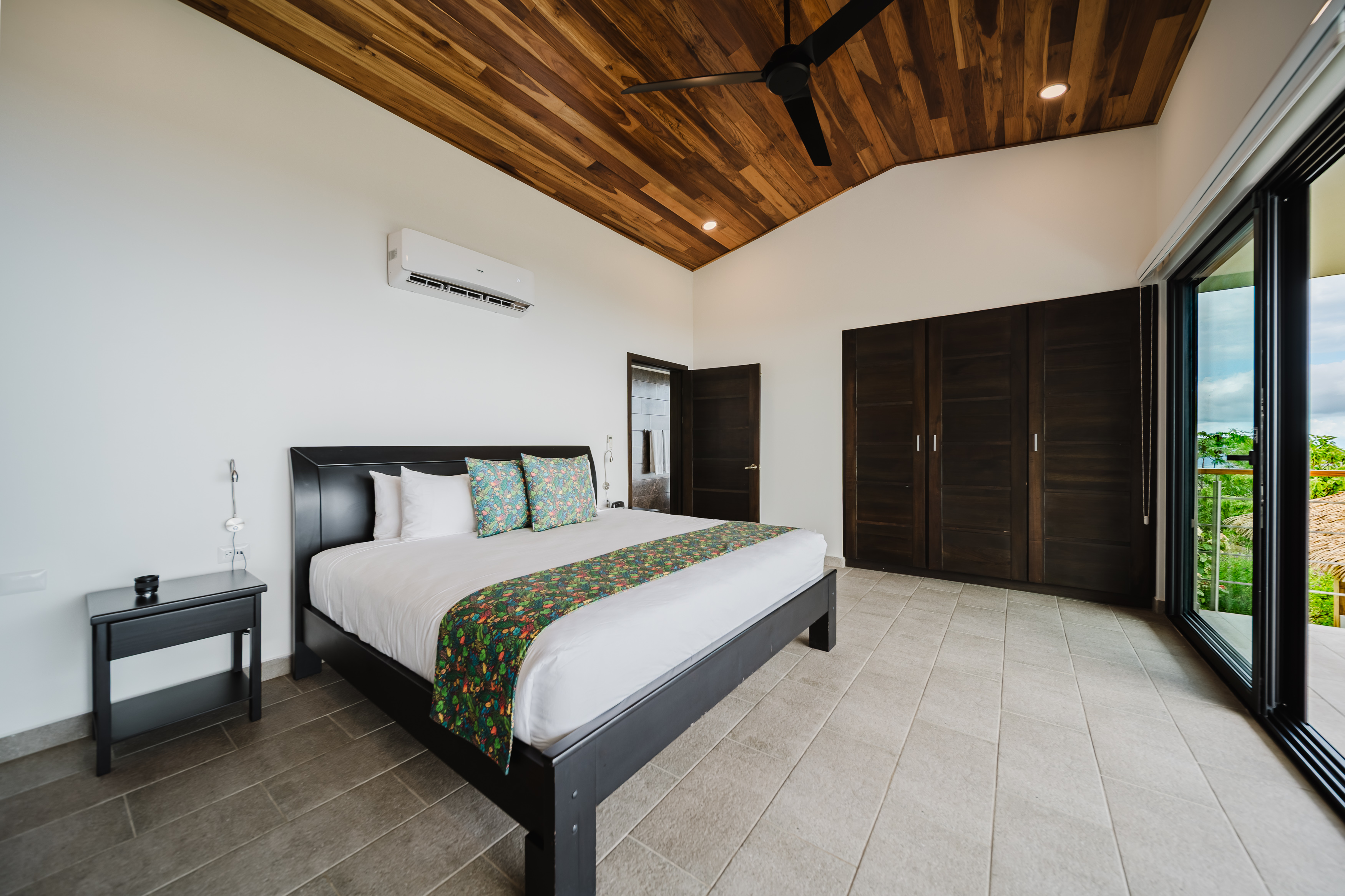 5 bed Single Family Homes For Sale in Dominical, Puntarenas - thumb 20