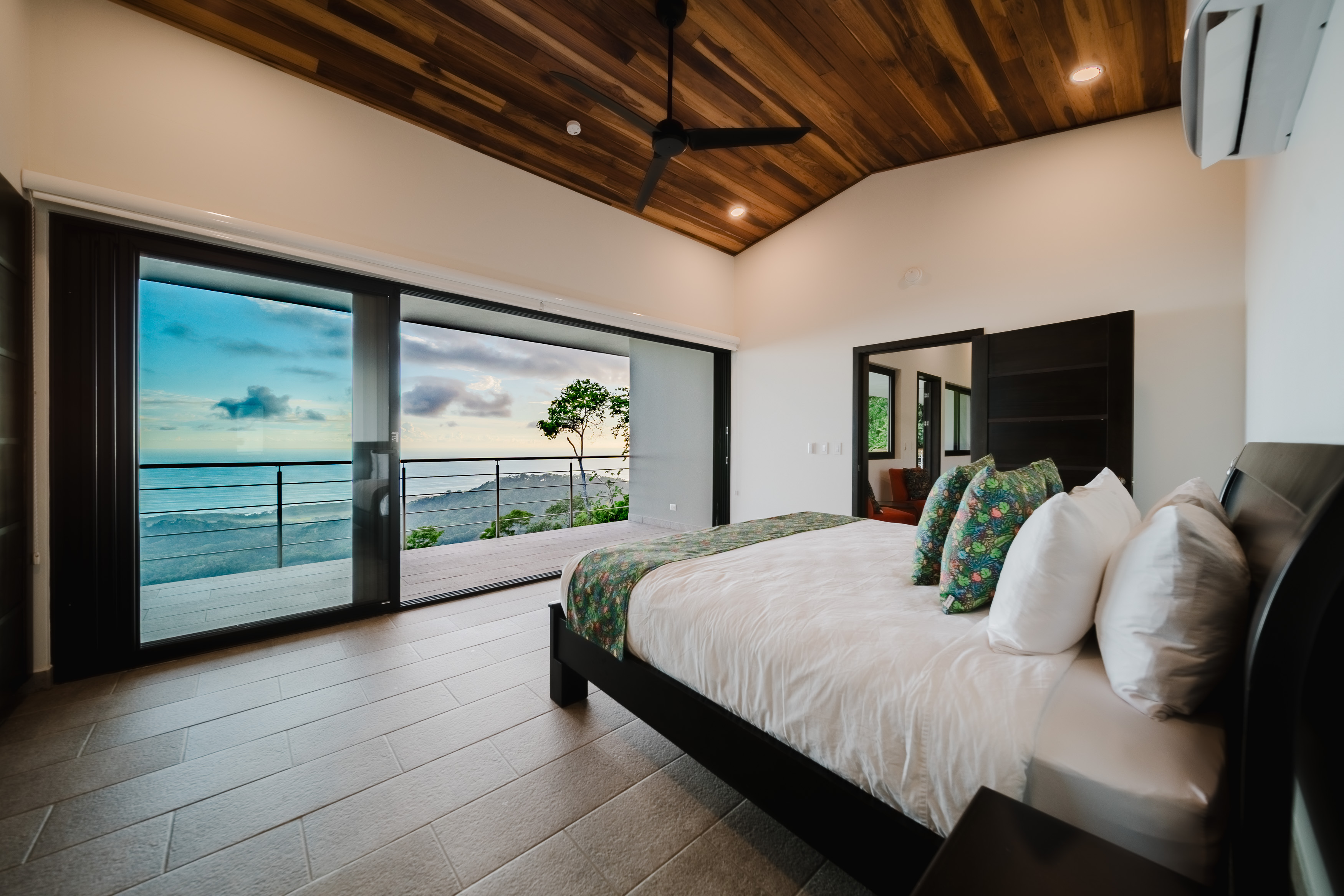 5 bed Single Family Homes For Sale in Dominical, Puntarenas - thumb 19