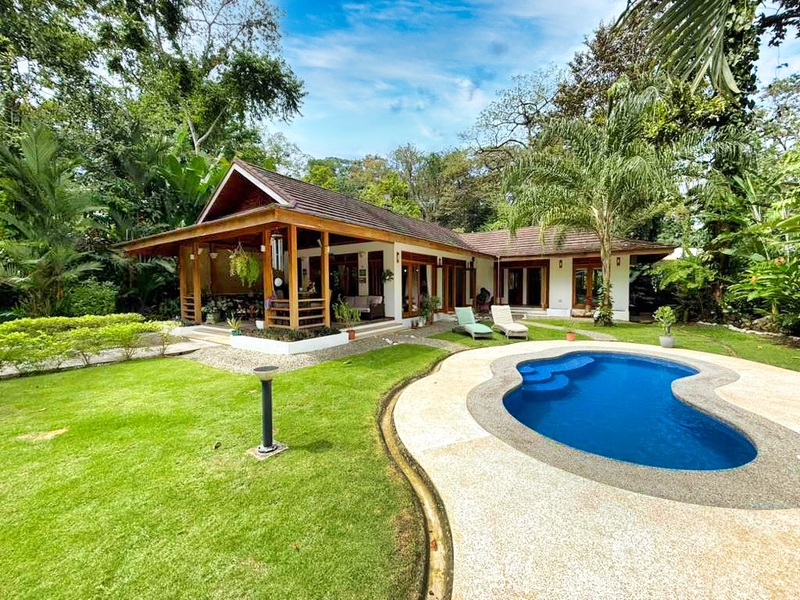 3 bed Single Family Homes For Sale in Chiquita Beach, Limón - hero 6