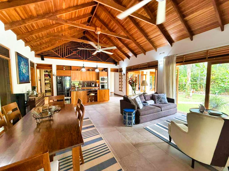 3 bed Single Family Homes For Sale in Chiquita Beach, Limón - hero 25