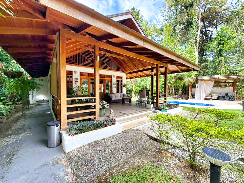 3 bed Single Family Homes For Sale in Chiquita Beach, Limón - hero 5