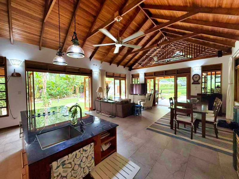 3 bed Single Family Homes For Sale in Chiquita Beach, Limón - hero 23