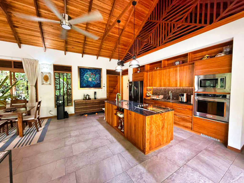 3 bed Single Family Homes For Sale in Chiquita Beach, Limón - hero 27