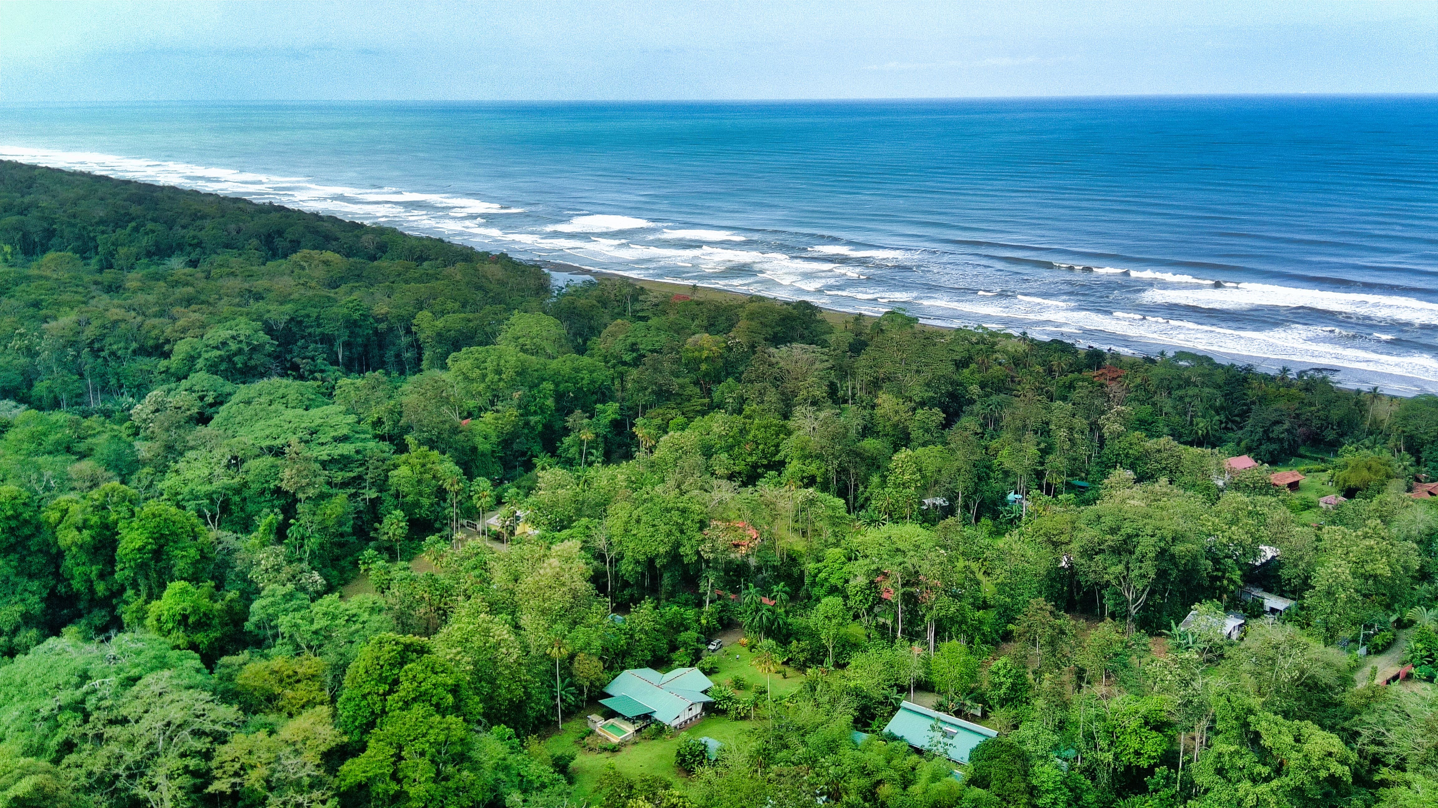 4 bed Single Family Homes For Sale in Cahuita, Limón - thumb 1