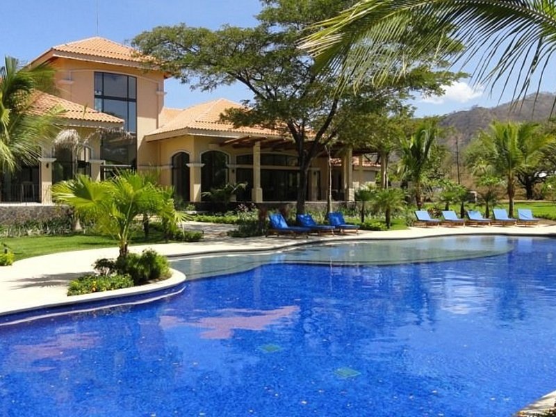 3 bed Single Family Homes For Sale in Playas Del Coco, Guanacaste - hero 25
